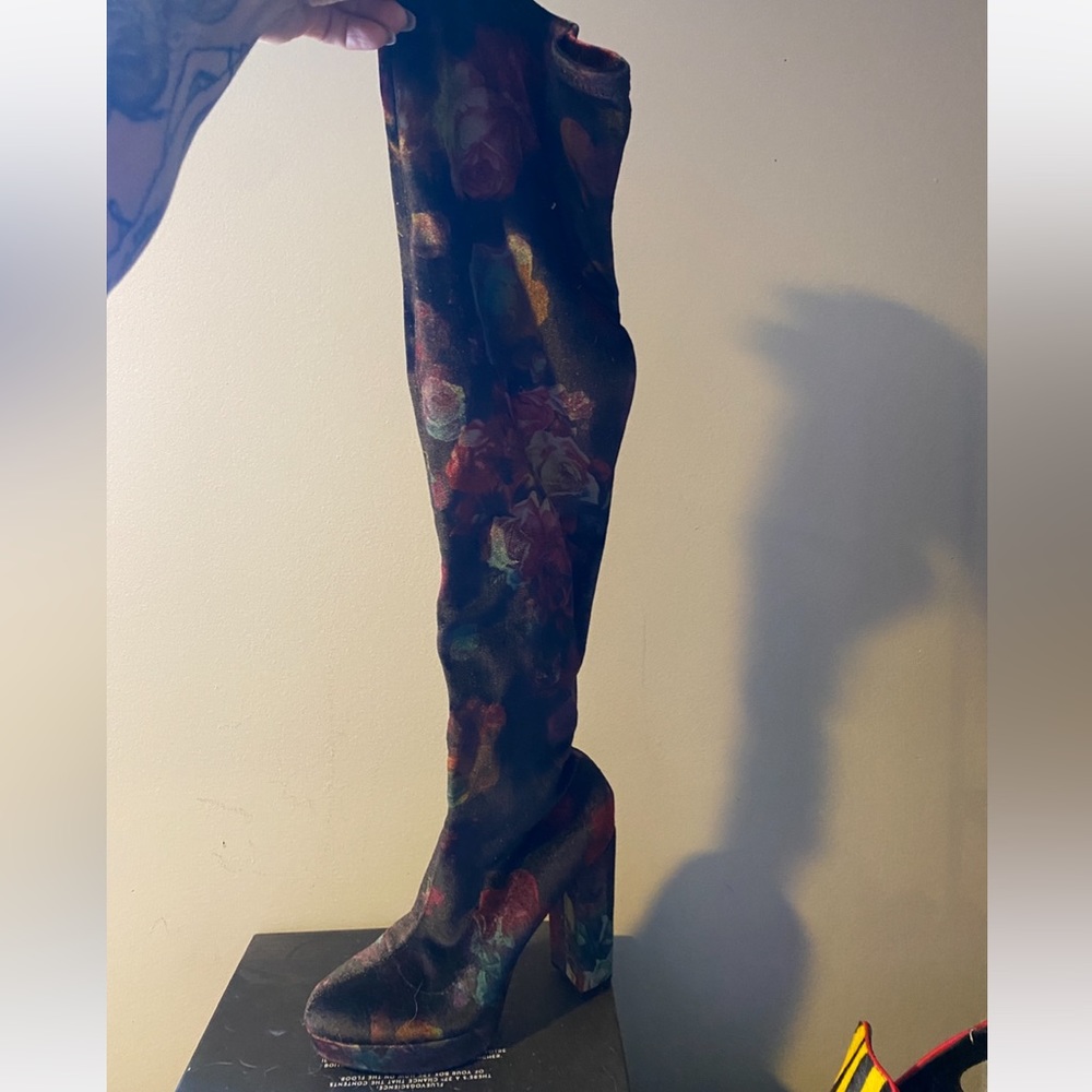 Madden Girl Groupie boots - Picture 2 of 6